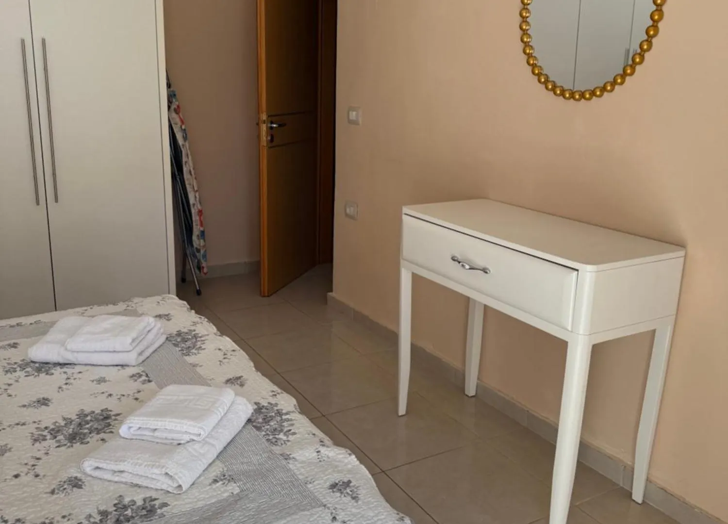 Helen Apartment Σαράντα 0*,  Αλβανία